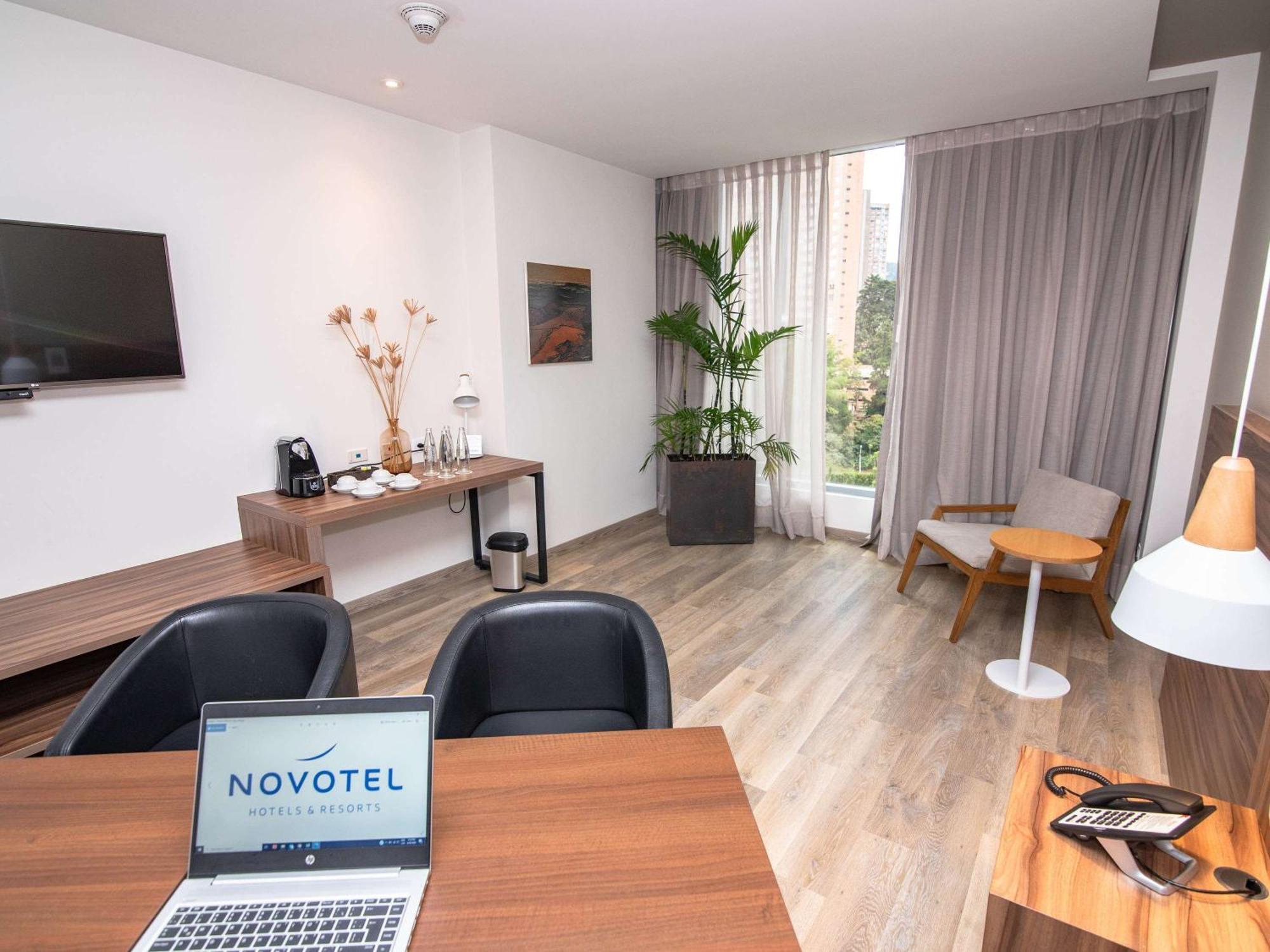 Novotel Medellin El Tesoro エクステリア 写真 Suite