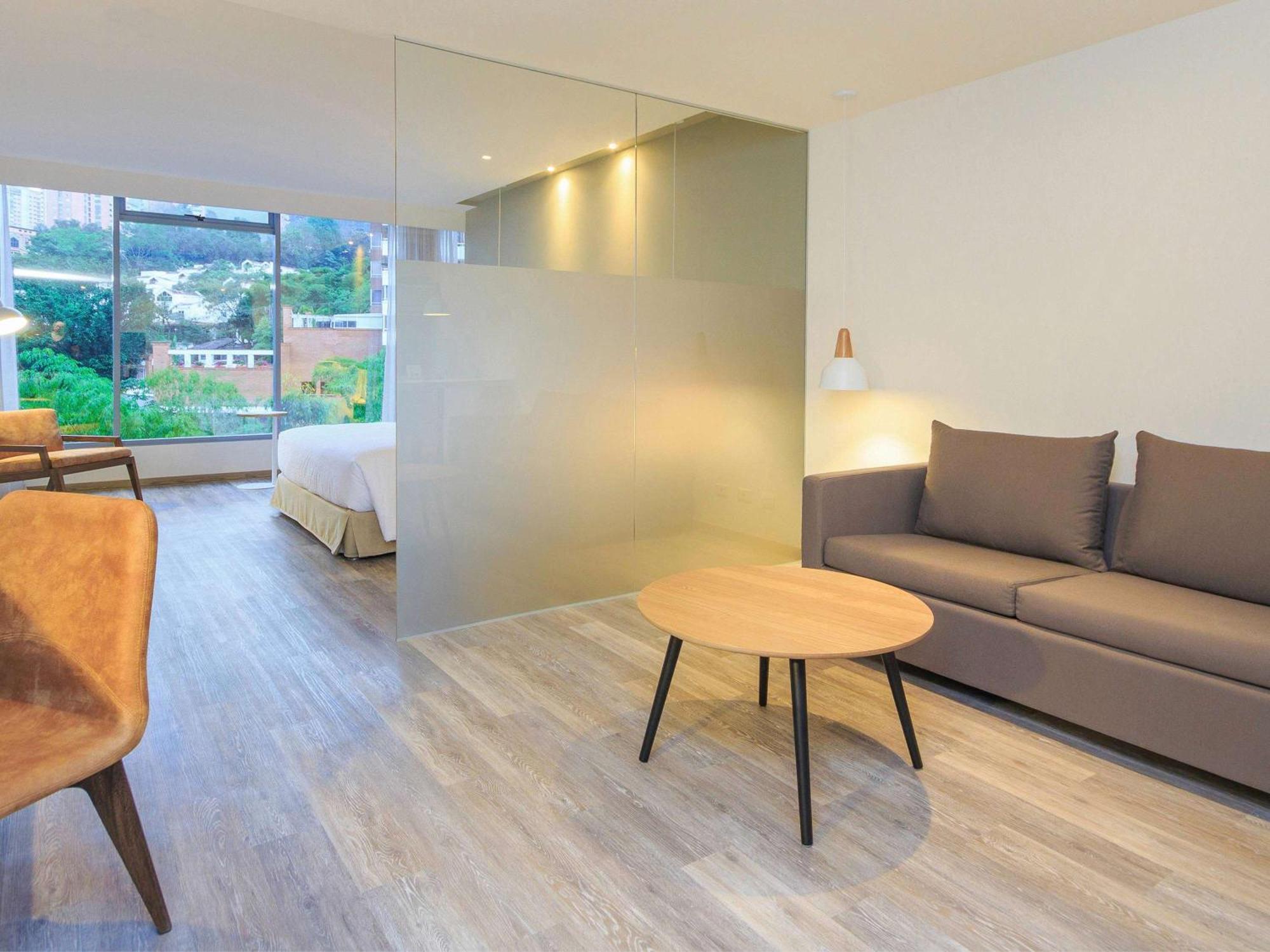 Novotel Medellin El Tesoro エクステリア 写真 A room at the hotel